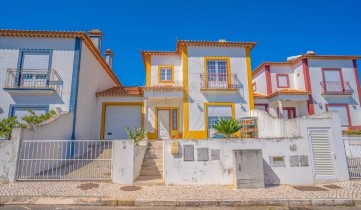 Maison 4 Chambres à Painho e Figueiros