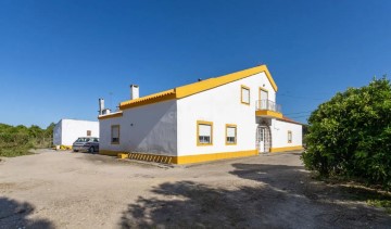 House 9 Bedrooms in Pegões