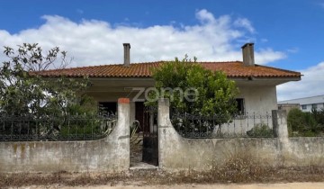 Maison 3 Chambres à Quinta do Anjo