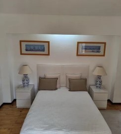 Apartamento 1 Quarto em Carcavelos e Parede