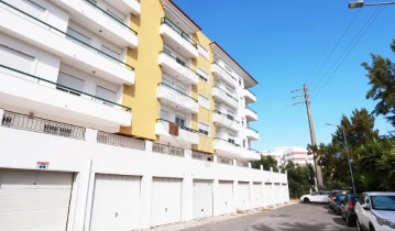 Apartamento 4 Quartos em Póvoa de Santa Iria e Forte da Casa