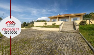 House 4 Bedrooms in Sabrosa