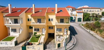 House  in Miragaia e Marteleira