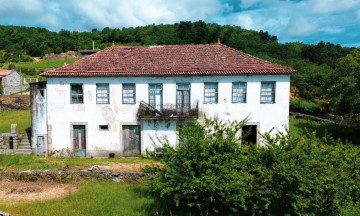 Maison  à Valadares