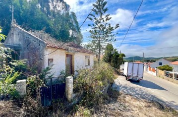 Maison  à Azueira e Sobral da Abelheira