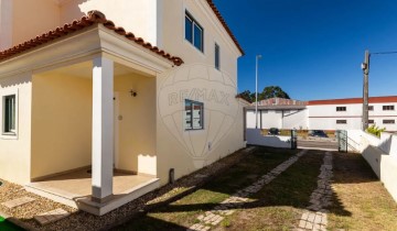 Moradia 4 Quartos em Marinha Grande