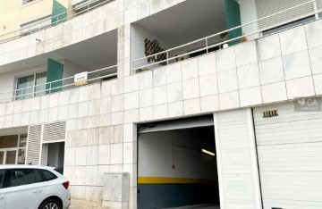 Garage in Oeiras e São Julião da Barra, Paço de Arcos e Caxias