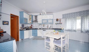 Apartamento 3 Quartos em Algueirão-Mem Martins