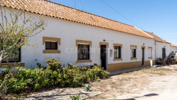 House  in Sarilhos Grandes