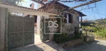 House 3 Bedrooms in Campelo e Ovil