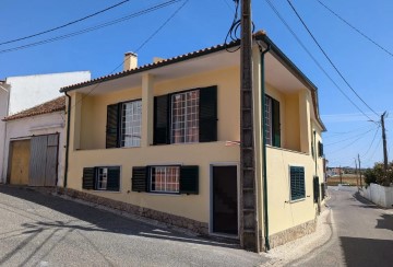 Maison 5 Chambres à Abrigada e Cabanas de Torres