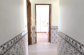 Apartamento 2 Quartos em Estômbar e Parchal