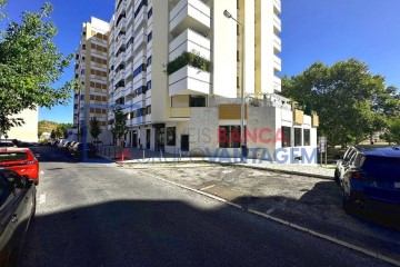 Apartamento 6 Quartos em Penha de França