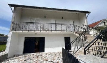 Moradia 2 Quartos em Vale (São Cosme), Telhado e Portela