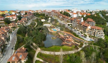 Piso 4 Habitaciones en Santo António dos Olivais