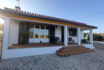 House 2 Bedrooms in Sarnadas de Rodão