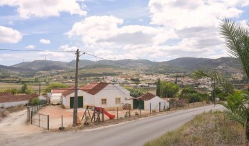 House  in Maxial e Monte Redondo