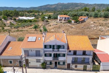 House 6 Bedrooms in Soalheira