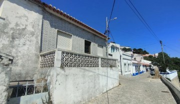 House 3 Bedrooms in Aljezur