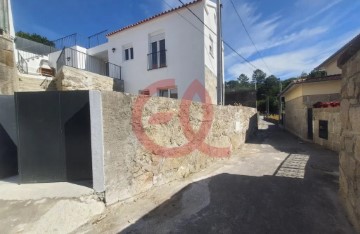 Moradia  em Vila Nova de Anha