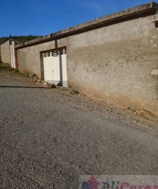 Industrial building / warehouse in Agrobom, Saldonha e Vale Pereiro