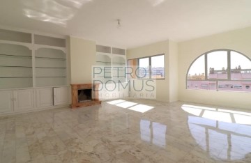 Apartamento 3 Quartos em Areeiro