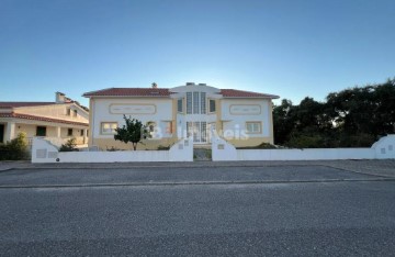 Maison 5 Chambres à Constância