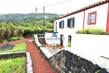 House 2 Bedrooms in Prainha