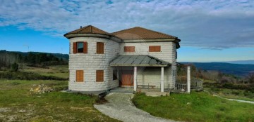 Maison 4 Chambres à Vreia de Jales