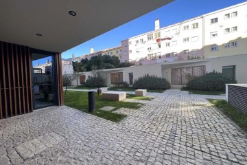 Apartment 2 Bedrooms in Avenidas Novas