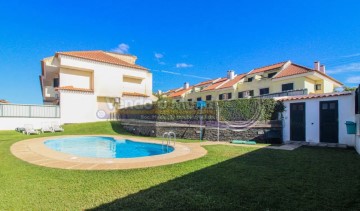 House 4 Bedrooms in Benavente