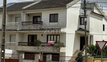 Maison 4 Chambres à Rio de Mouro