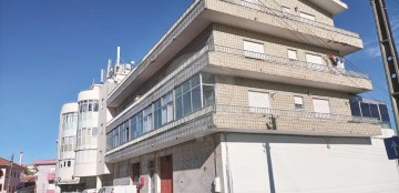 Apartamento  em Ramada e Caneças