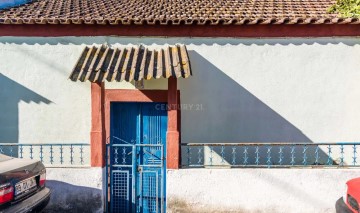 Moradia  em Santa Iria de Azoia, São João da Talha e Bobadela