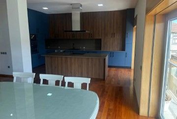 Apartamento 4 Quartos em Póvoa de Varzim, Beiriz e Argivai