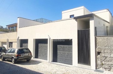 Apartamento 4 Quartos em Nogueira, Fraião e Lamaçães