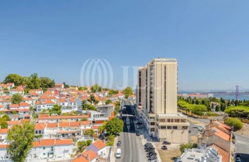 Piso 4 Habitaciones en Belém