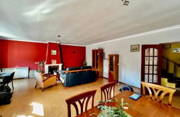 Apartamento 3 Quartos em Amarante (São Gonçalo), Madalena, Cepelos e Gatão