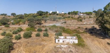 Moradia  em Malagueira e Horta das Figueiras