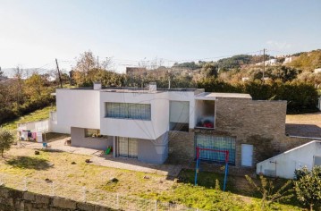 Maison 4 Chambres à Campelo e Ovil