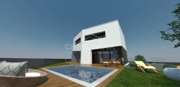 House 3 Bedrooms in Paranhos