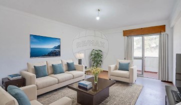 Apartamento 3 Quartos em Algueirão-Mem Martins