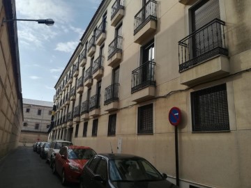 Piso 1 Habitacione en Puerta de Murcia - Colegios