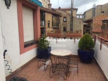 Piso 4 Habitaciones en Segovia Centro
