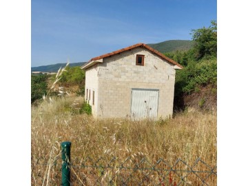 Country homes in Echarri