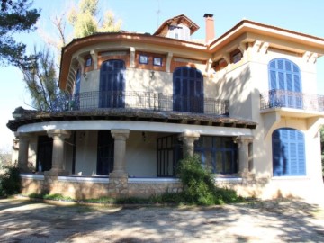 Casa o chalet 4 Habitaciones en Navalón