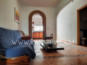House 6 Bedrooms in Benisanó
