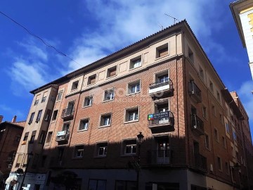 Piso 4 Habitaciones en Teruel Centro
