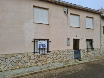 Casa o chalet 5 Habitaciones en Santa Cristina de Valmadrigal