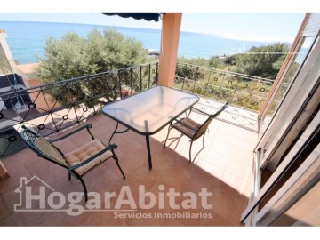 House 4 Bedrooms in Oropesa